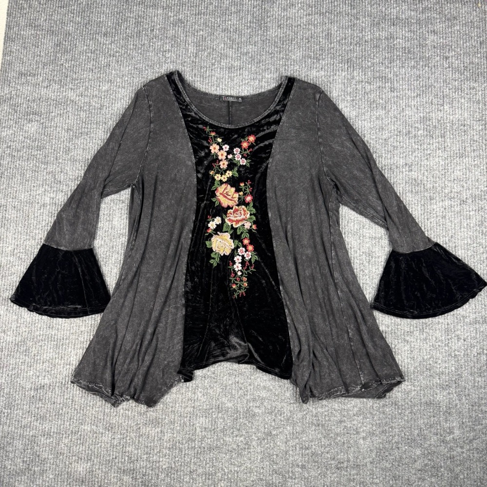 T Party Top Womens XL Made in USA Velvet Embroidered Bell Sleeve Mineral Wash